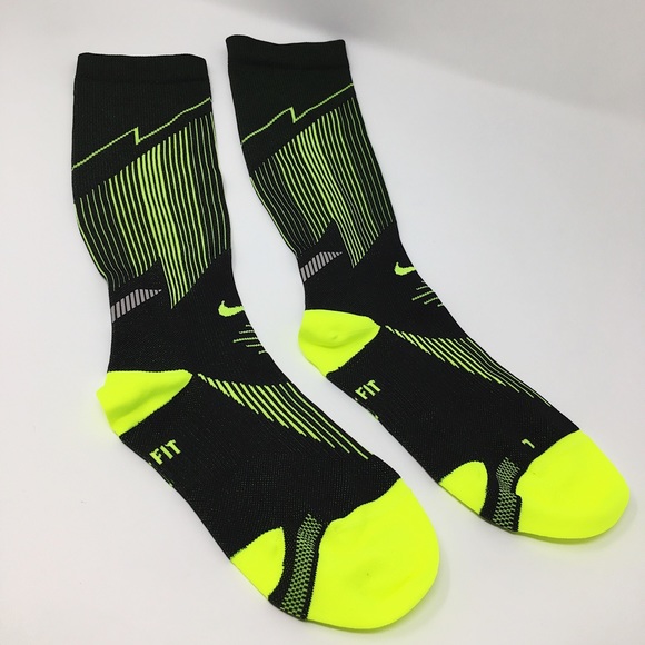 compression socks nike running